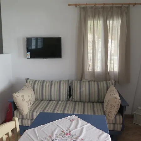 Kaminaki Amorgos * Ormos Aigialis