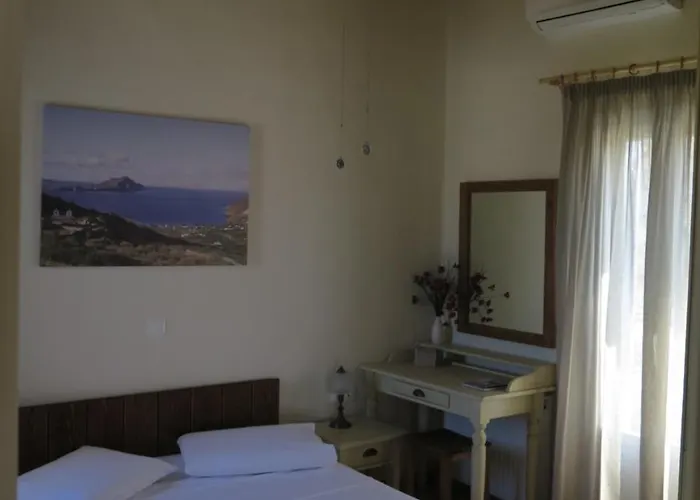 Kaminaki Amorgos * Ormos Aigialis