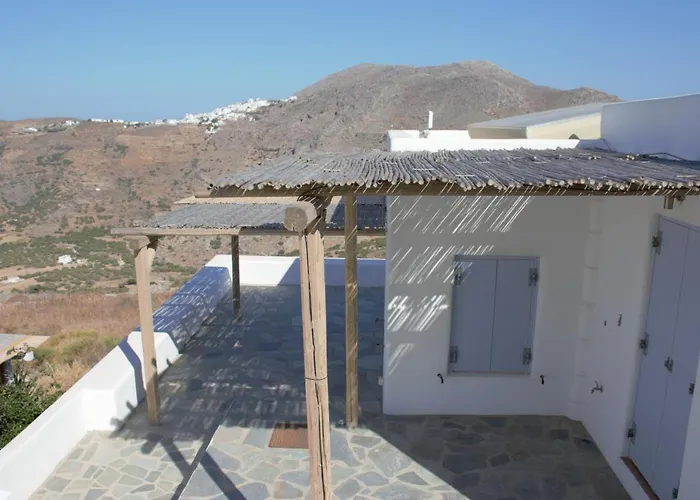 Kaminaki Amorgos * Ormos Aigialis